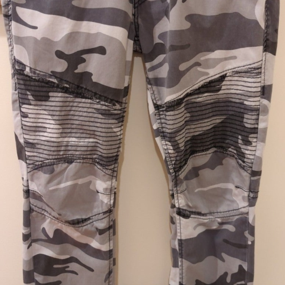 True Religion Gray Camouflage Pants